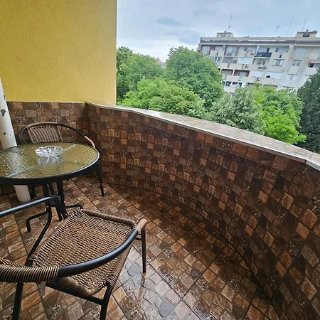 Apartmán Flora Deluxe Burgas City