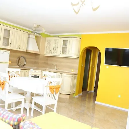 Flora Deluxe Apartmán Burgas City